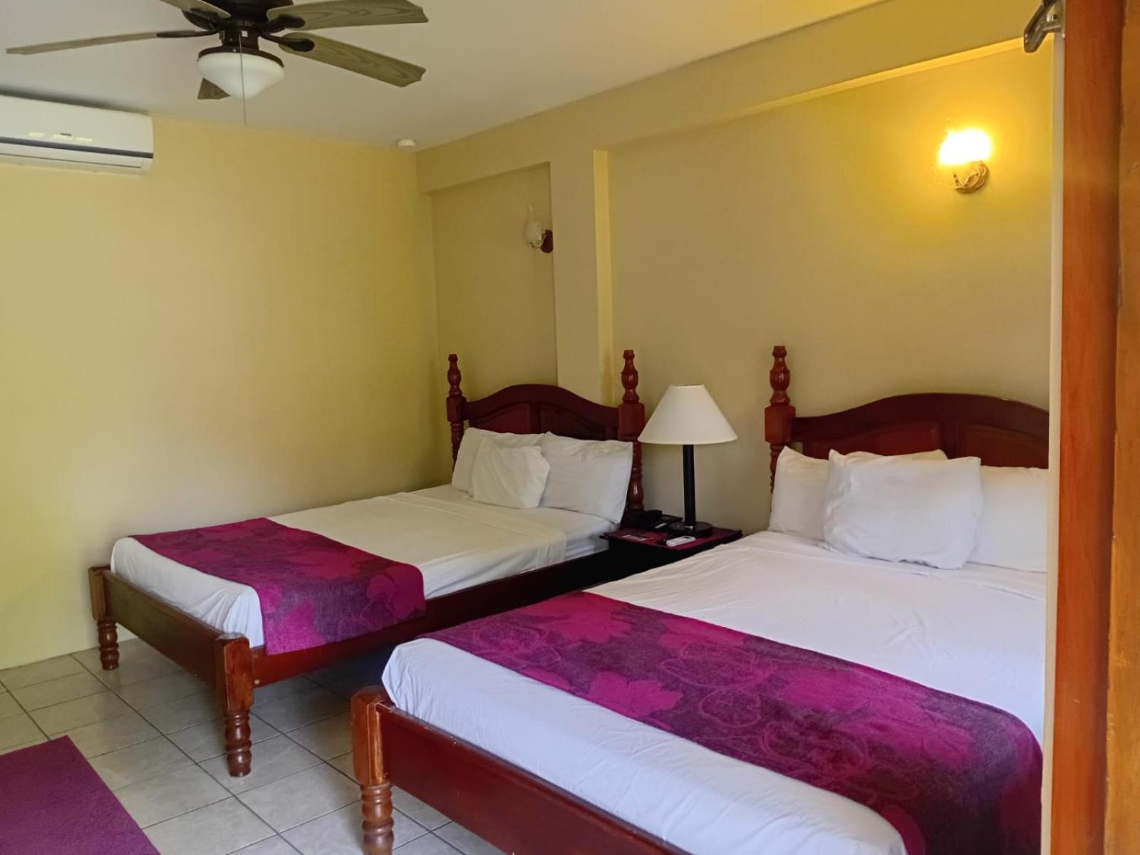 Black Orchid Resort Burrell Boom Exterior photo